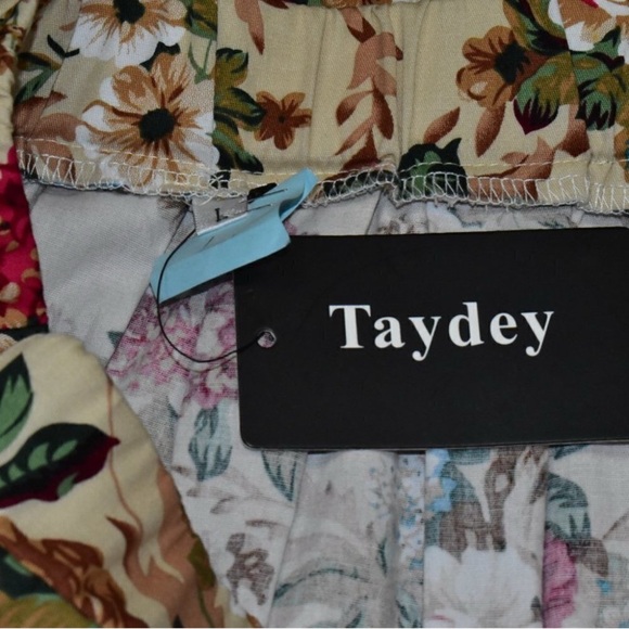 Taydey A Line Pleated Floral Skirt Size L - Picture 3 of 9